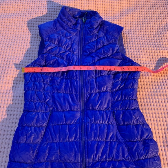 Athleta Royal Bright Blue Downalicious Goose Down Puffer Vest Women's Small S - Picture 10 of 11